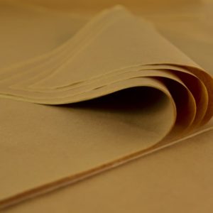feuille-papier-de-soie-marron-premium-01